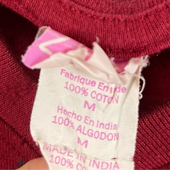 LAT Medium V Neck Washington State Cougars Y2K Graphic Tee Shirt - Picture 4 of 6